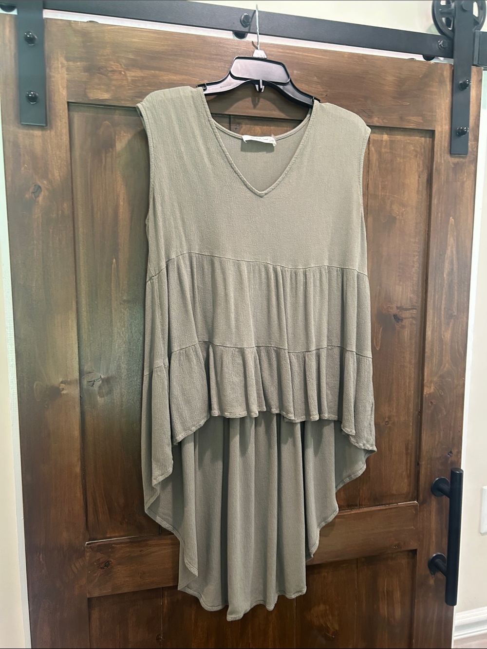 M302 Mustard Seed Olive Green Layered High-Low Sleeveless Tunic - Size Large